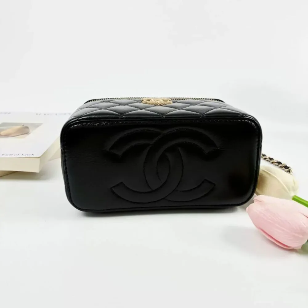 Chanel Women Pre-Loved Bag Very Good Condition